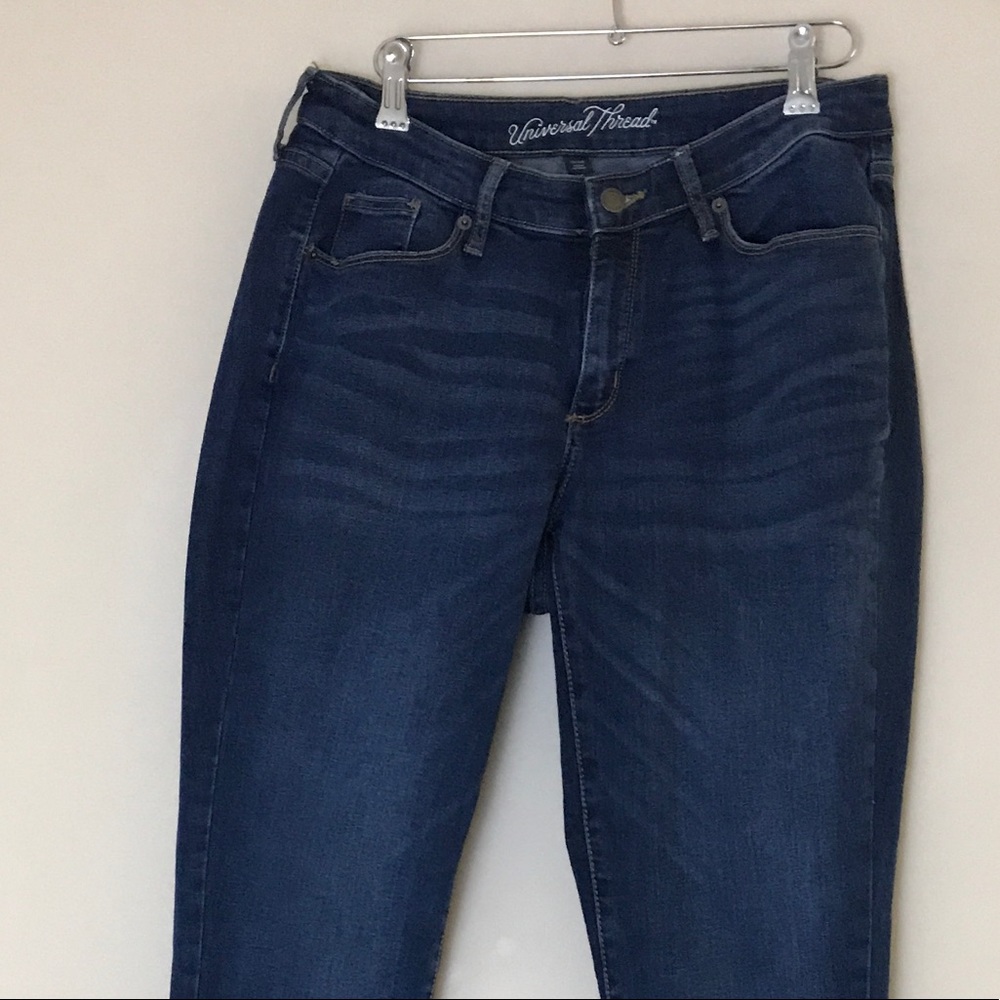 Universal Thread Jeans